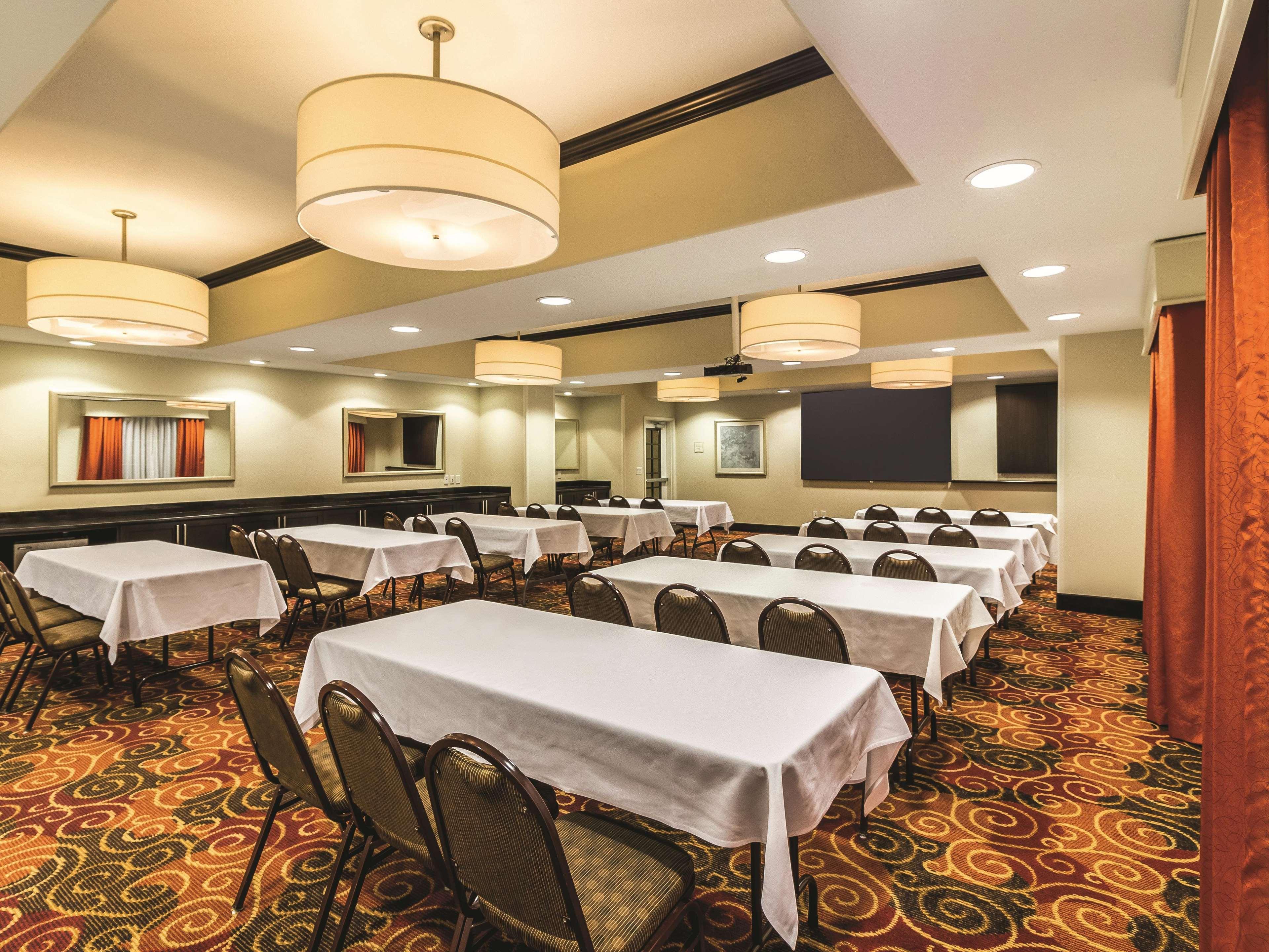 Hotel La Quinta By Wyndham Fargo-Medical Center Zewnętrze zdjęcie